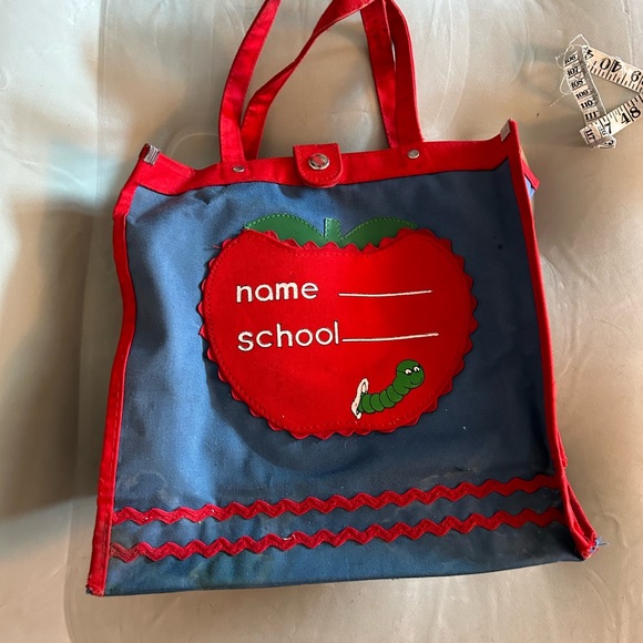 Vintage school bag with apple shaped snap coin purse - Picture 8 of 14